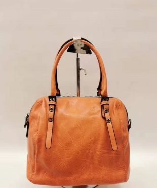 Ladies elegant shoulder bag in orange