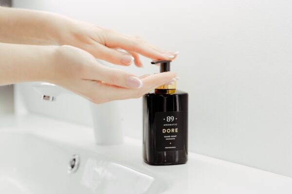 89 Aromatic Luxury Perfumed Liquid Hand Soap (300ml)